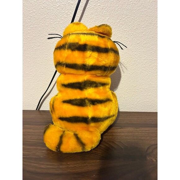 Garfield w/pookie - Picture 2 of 3